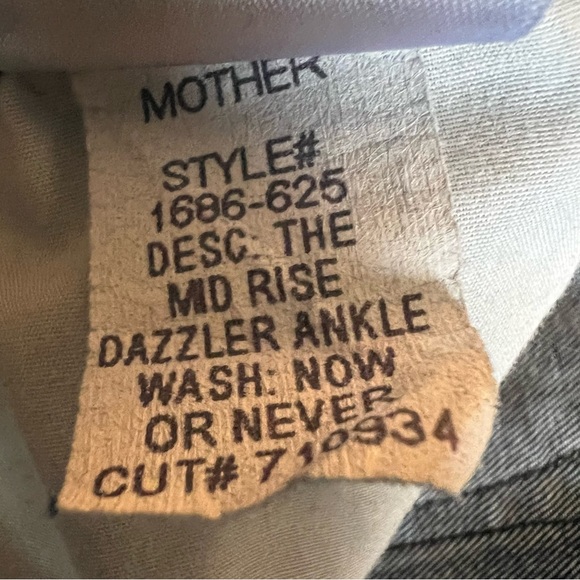 MOTHER The Dazzler Ankle Mid Rise Straight Leg Jeans - Picture 10 of 15